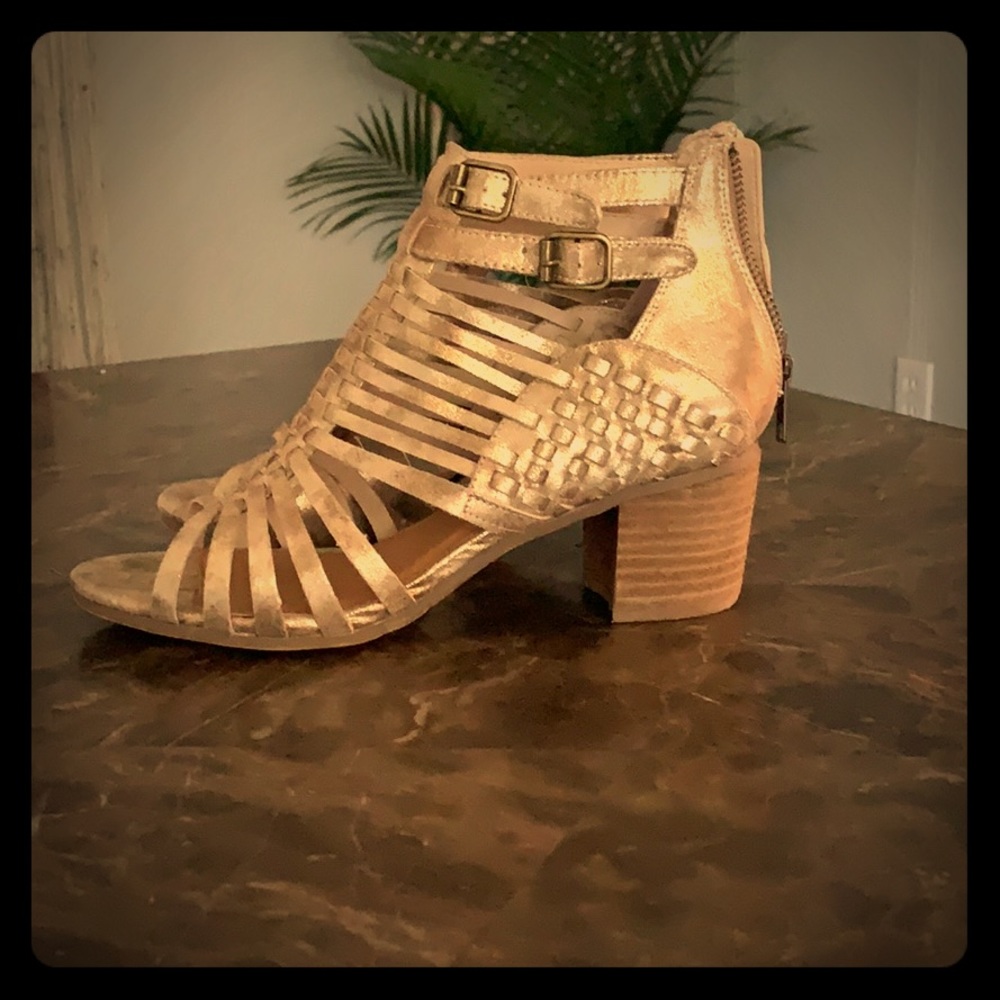 Not Rated gold heeled sandals